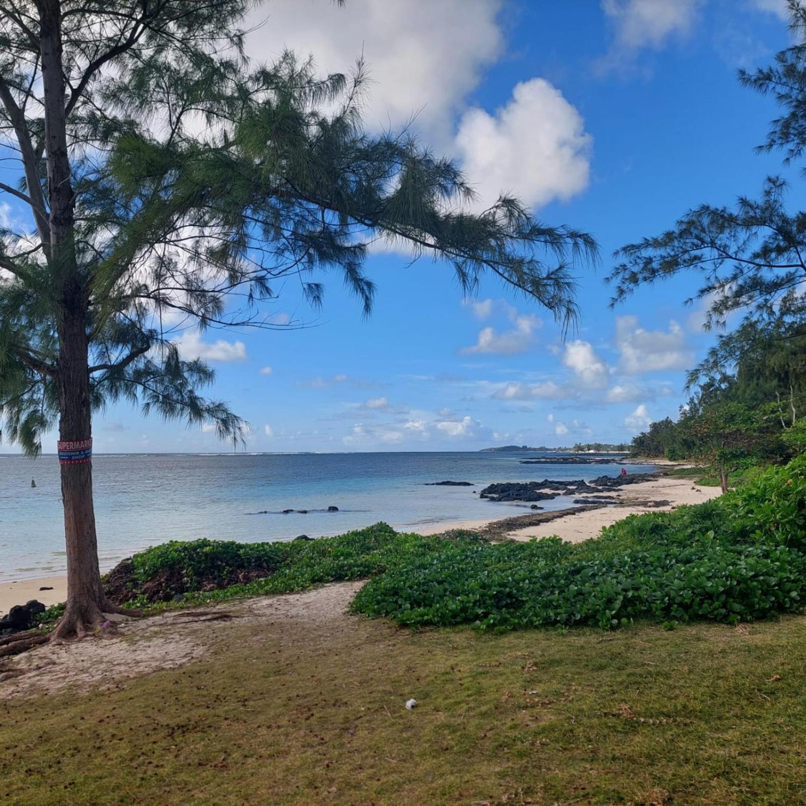 Sunshine Residence Holiday Apartments Mauritius Poste Lafayette Esterno foto
